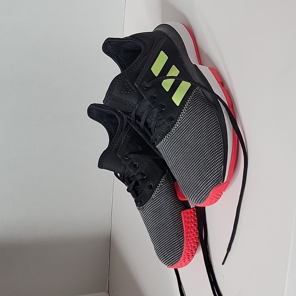 adidas SoleCourt Junior Tennis Shoe Core Black/Yellow CG6464